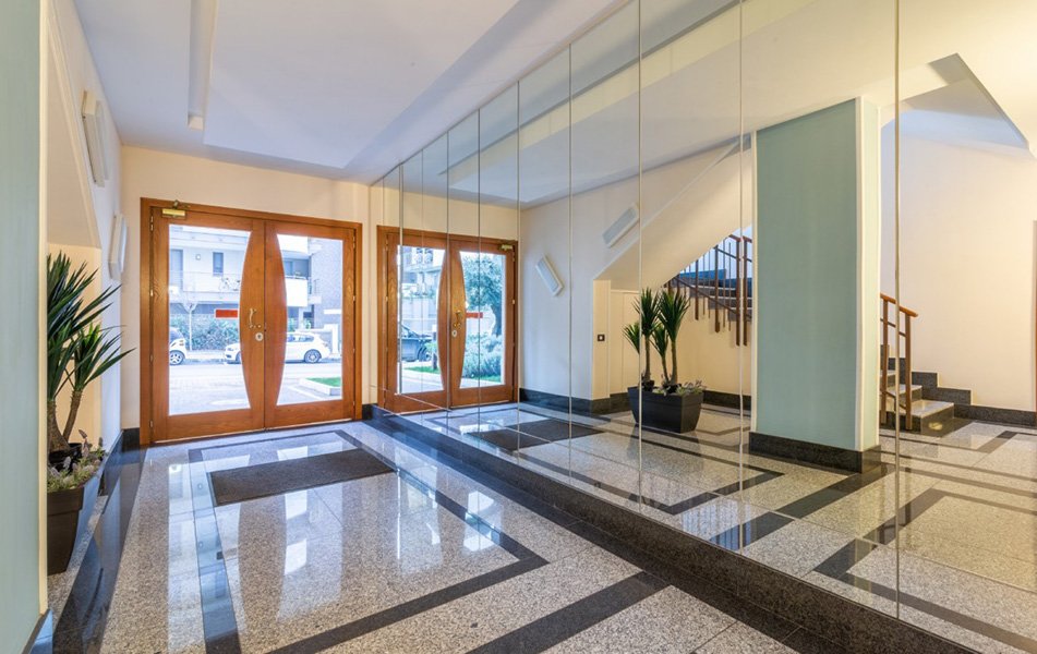 Professionelle Treppenhausreinigung